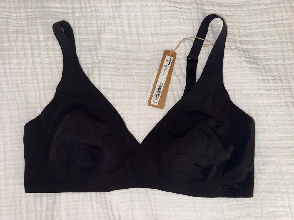 SKIMS Naked Plunge Bra Onyx Black Size L NWT Wireless Seamless